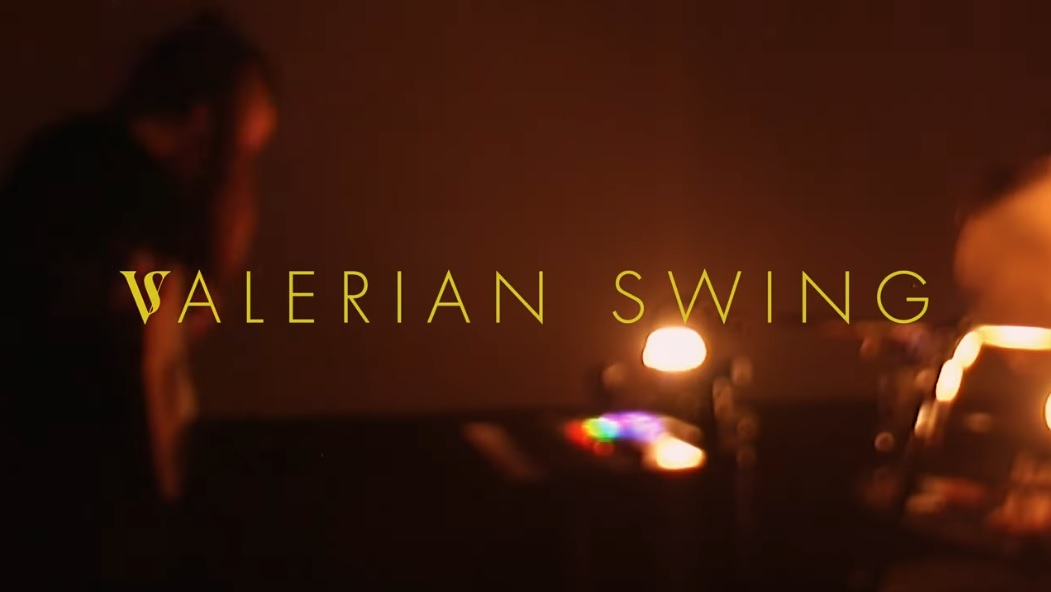 Valerian Swing - Liminal (live session) | Varie